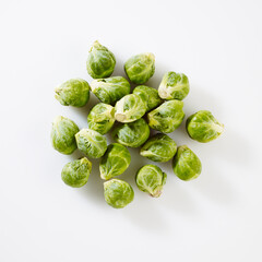 Produktaufnahme Rosenkohl auf weißem Untergrund