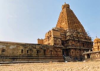 Brihadeeswarar temple in Thanjavur, Tamil nadu. This is the Hindu temple built in Dravidian architecture style. This temple is dedicated to Lord shiva and it is a UNESCO World Heritage Site.