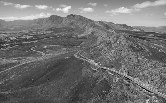 Aerial photo of Sir Lowry's Pass and surrounding mountains
