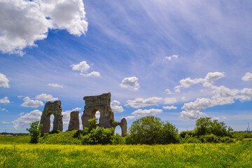 The view on the ancient Rome aqueducts remainings