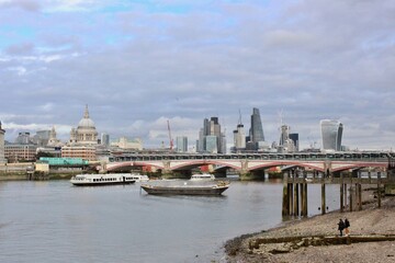 Obraz na płótnie Canvas Thames view