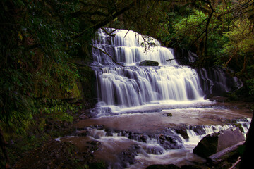 Wasserfälle in den Catlines, Purekanui und Matai Falls, Neuseeland