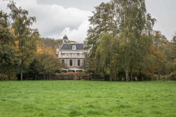 mansion in a public park in the city of the Hague