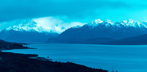Mount Cook Neuseeland, einsamer Weg, Hooker Valley, Alpenglühen