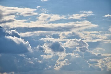 Fototapeta na wymiar Białe chmury