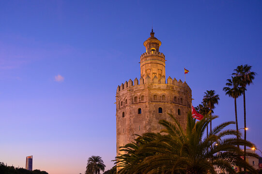 Spain, Seville, Torre Del Oro, Torre&dagger;Del&dagger;Oro&dagger;at dawn