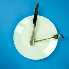 diet, meal times, kitchen clocks, kitchen attributes, plate with knife and fork