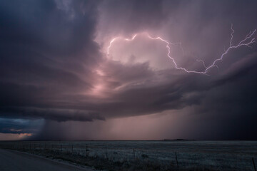 Naklejka na ściany i meble Dramatic Lightning Storm on the Great Plains During Springtime