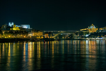Fototapeta na wymiar porto at night