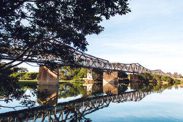 Ponte sobre o rio Jupia, Divisa MS/SP