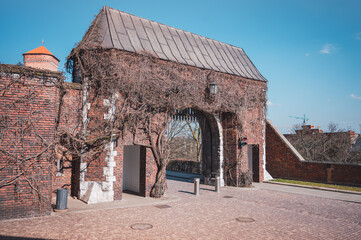 Fototapeta na wymiar Entrance to Wawel Castle in Krakow, Poland.