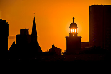 Fototapeta premium Sunset photographed in Frankfurt am Main, Germany. Picture made in 2009.