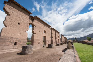 Fototapeta na wymiar Ruinas Raqchi is a ruins and is located in Provincia de Canchis, Cusco, Peru.