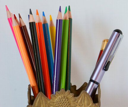 1 4 件の最適な 色鉛筆テクスチャ 画像 ストック写真 ベクター Adobe Stock