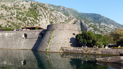 Fototapeta na wymiar old tower and wall of old town Kotor in Montenegro