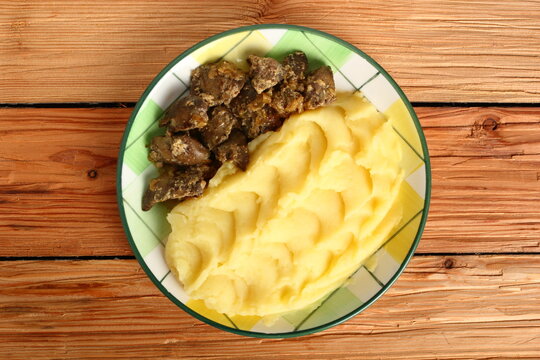 Fried Chicken Livers And Mashed Potatoes