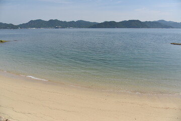 日本の広島県の大久野島の美しい海