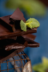 dark or milk chocolate bars with green mint leaf