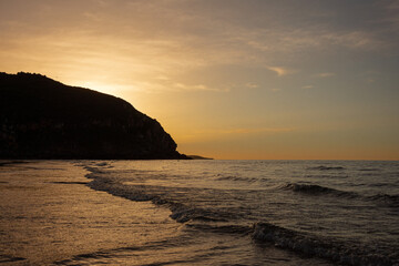 atardecer en la playa 