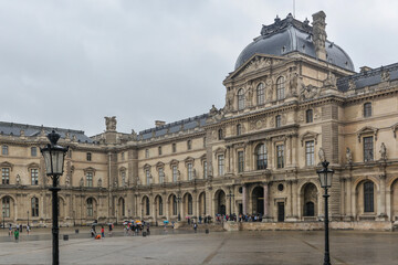 Fototapeta na wymiar Walking in Paris.