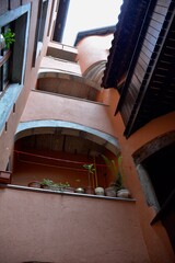 Grenoble architecture, rue Chenoise