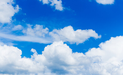 Obraz na płótnie Canvas White cloud and blue sky