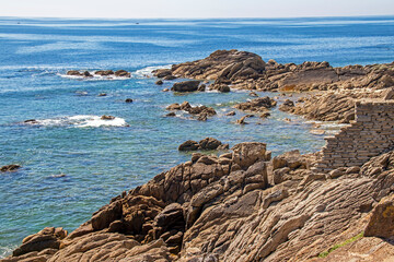Plouhinec. Côte bretonne dans la baie d'Audierne. Finistère. Bretagne	