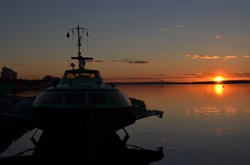 Sunset over Lake Onega. Petrozavodsk.