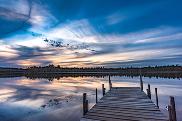 Fototapeta na wymiar Blue Sunset on the Lake