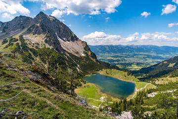 Fototapeta na wymiar Mountain tour in the Allgau Alps