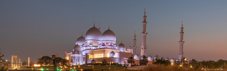 abu dhabi sheikh zayed grand mosque