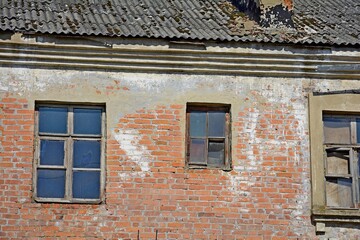 Fototapeta na wymiar Windows and doors. Village Korenevka in the Gomel region. Gomel region. Belarus.