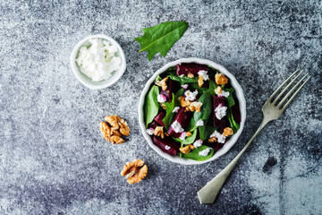 Spinach beet goat cheese walnuts salad