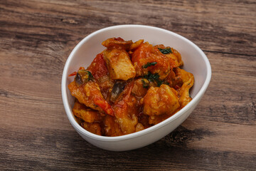 Chicken with oyster sauce and vegetables
