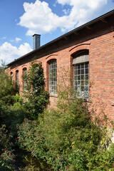 Fototapeta na wymiar old abandoned brick factory