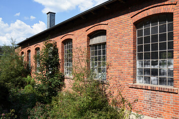 Fototapeta na wymiar old abandoned brick factory