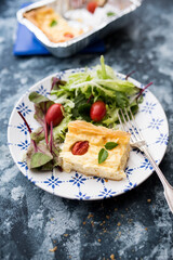 torta ou quiche caprese