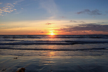 Fototapeta na wymiar Sunset at Moonlight Beach - 1 copy