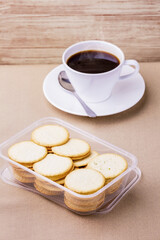 Obraz na płótnie Canvas Crackers with coffee cup