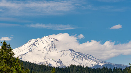 Fototapeta na wymiar Mount Shasta, California