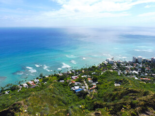 Obraz premium ハワイ、ダイヤモンドヘッドから見た街