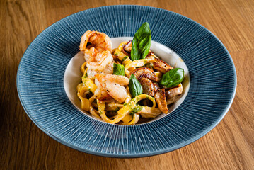pasta with shrimps and boletus