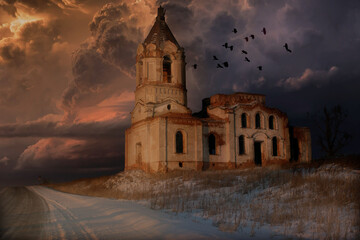Старая Церковь на мрачном фоне
