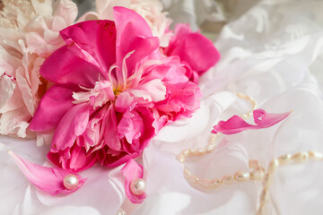 Obraz na płótnie Canvas greeting card. beautiful bouquet of pink peonies