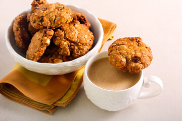Crunchy muesli cookies