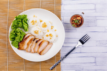 Grilled pork slice with noodles