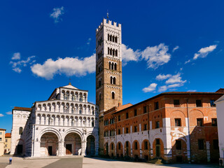 Fototapeta premium Facade and bell tower of the Cathedral of Lucca Tuscany Italy