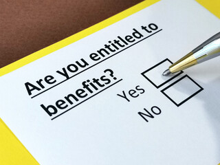 Obraz premium One person is answering question about benefits.