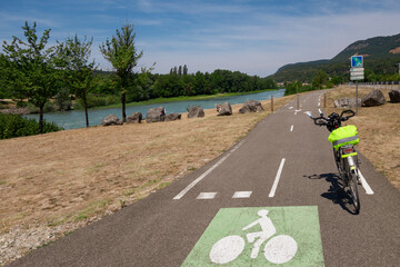 La bicyclette sur la piste cyclable de Genova &agrave; Lyon