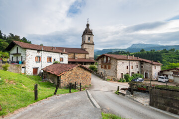 Fototapeta na wymiar countryside town of basque country